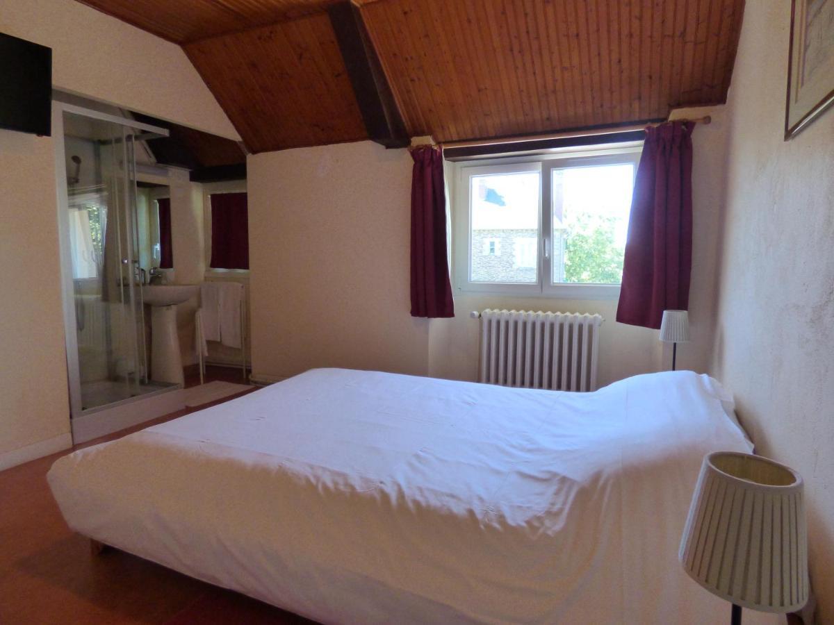 L'Auberge Du Petit Bonheur Le Verger Экстерьер фото